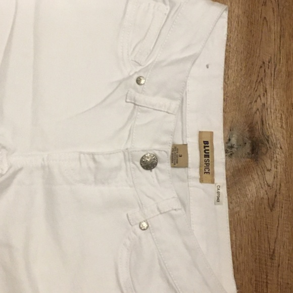 Blue Spice Jeans, White, Size 3, ankle/cropped - Picture 3 of 4
